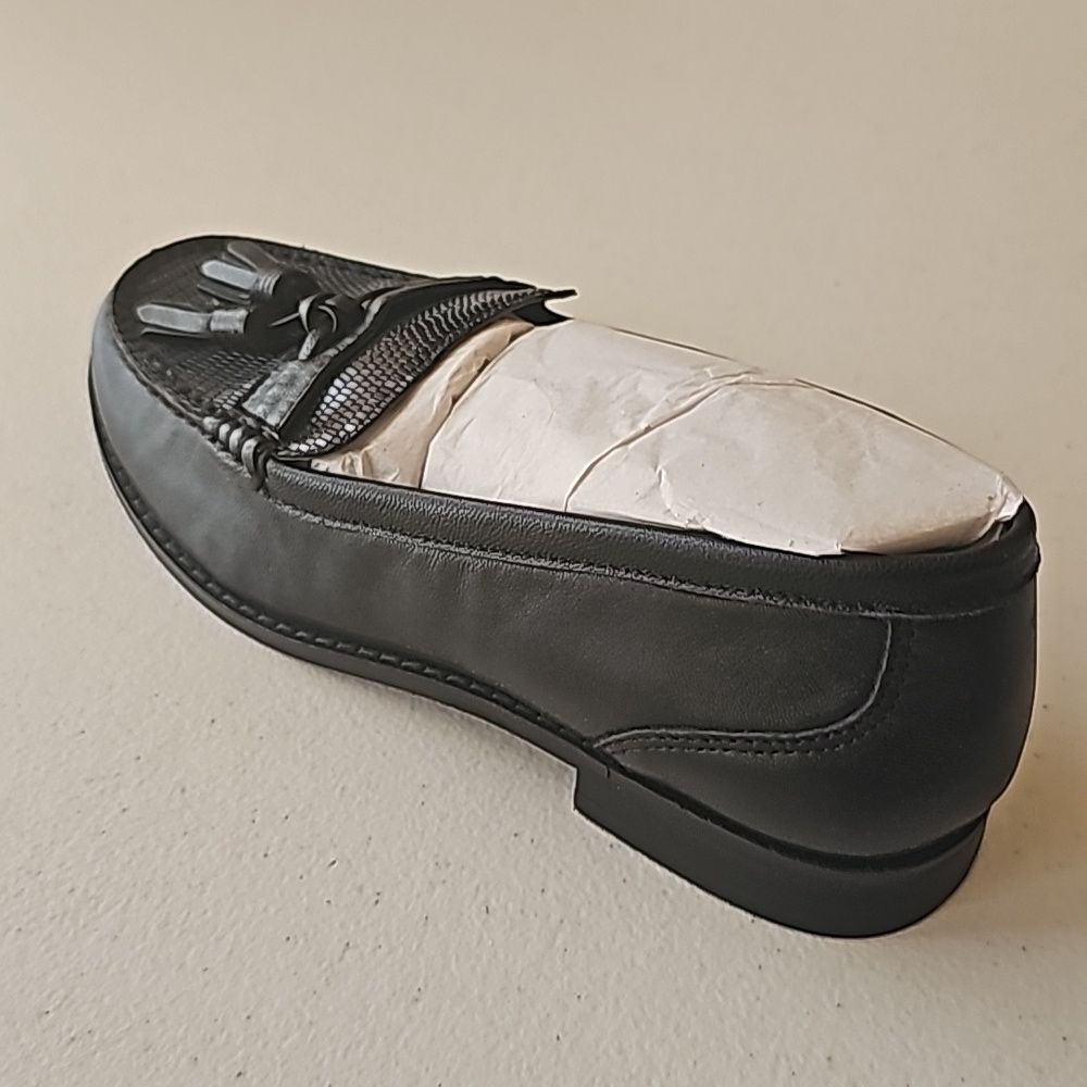 New NYDJ Arilego Goat in Black, Size 5.5